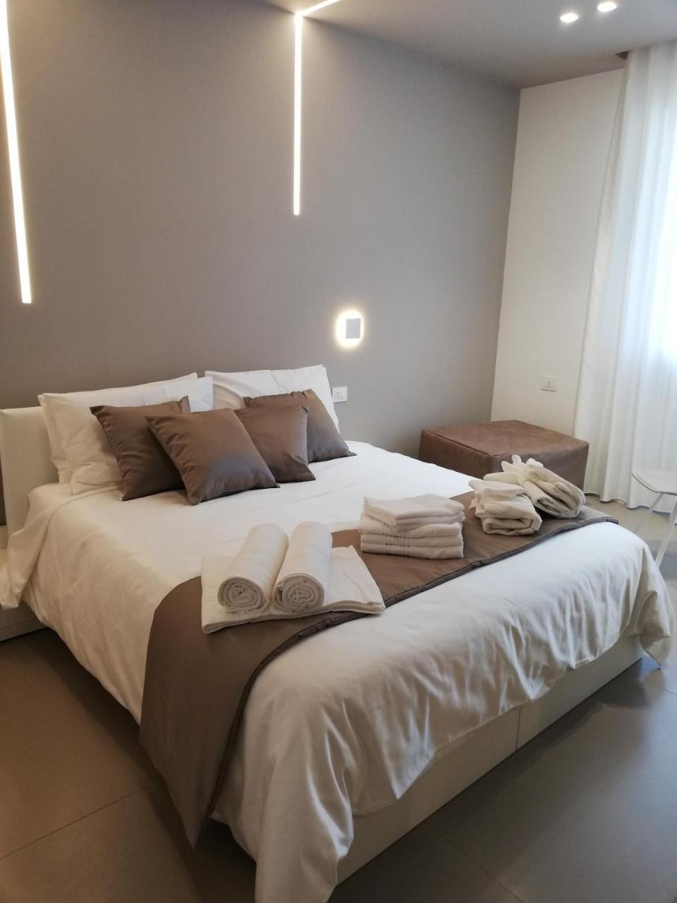 Maison Saint Honore Foggia Buitenkant foto